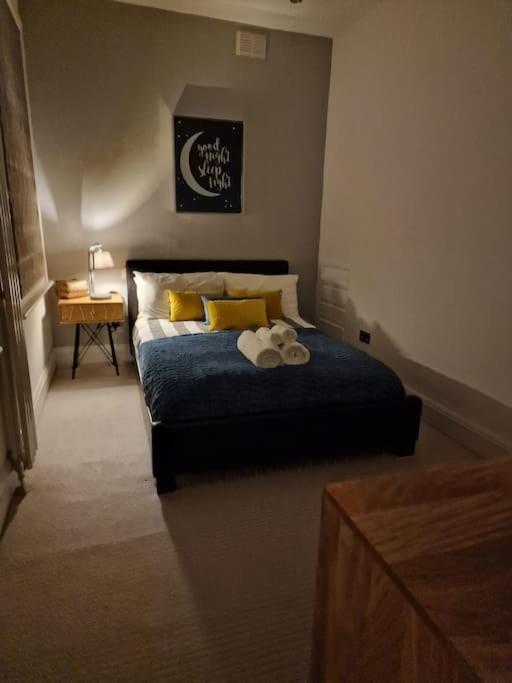 Quintessentially 'London' Flat Exterior photo